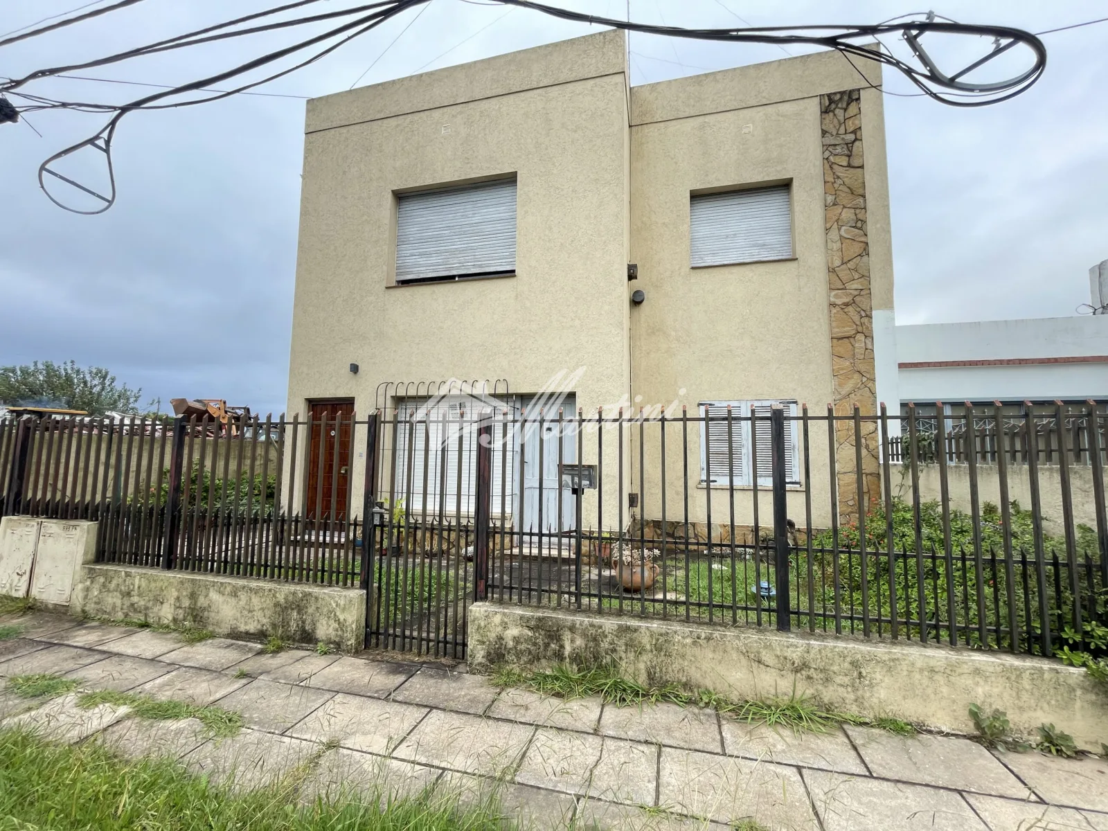 Venta de Casa + Departamento en Pueblo Nuevo