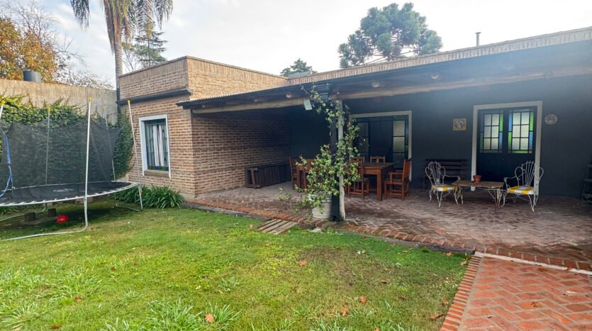 Venta de Casa Quinta Barrio El Pinar