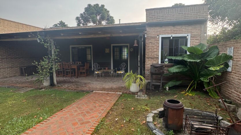 Venta de Casa Quinta Barrio El Pinar